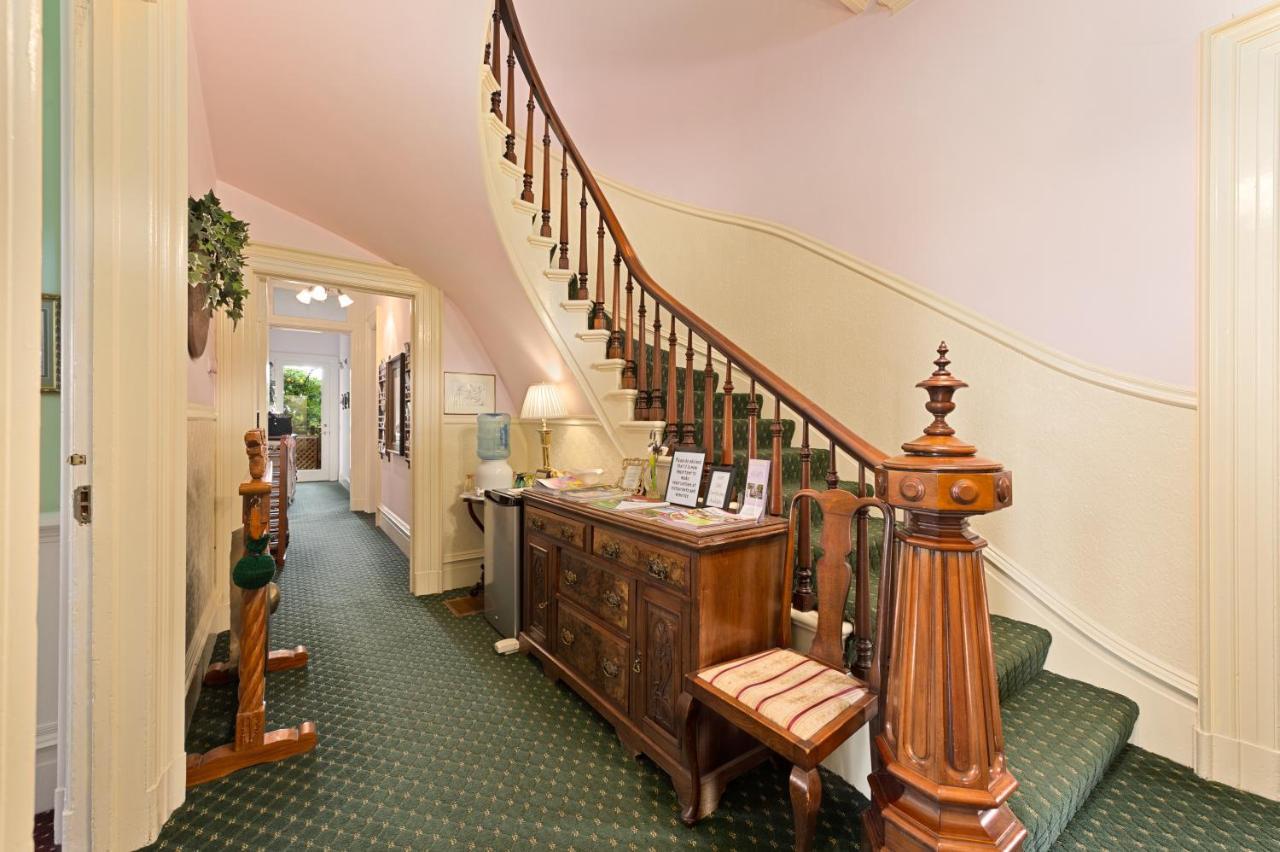 The Gables Wine Country Inn Санта Роза Екстериор снимка