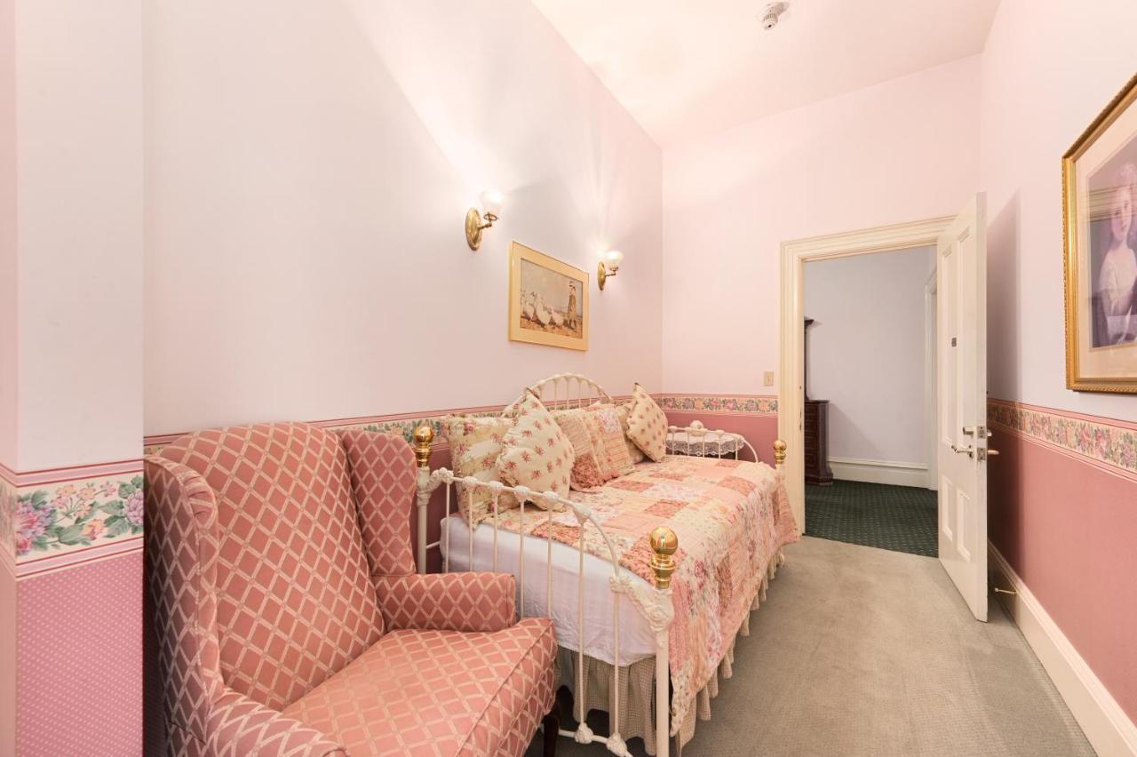The Gables Wine Country Inn Санта Роза Екстериор снимка